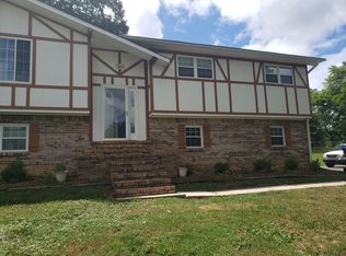 1661 New Hope Dr, Cookeville, TN 38506