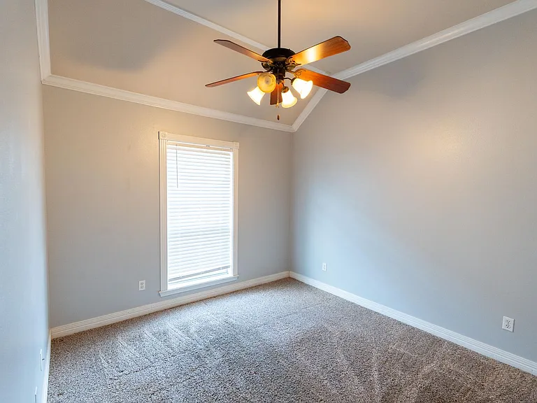 2523 Brookhaven Dr — Photo 7