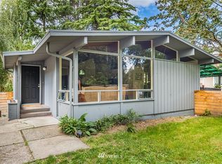 12004 33rd Ave NE, Seattle, WA 98125