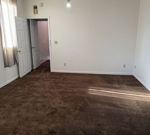 2nd image of 2927 20th St #2