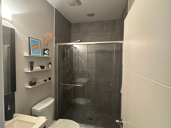 3rd image of 1824 Frankford Ave #C
