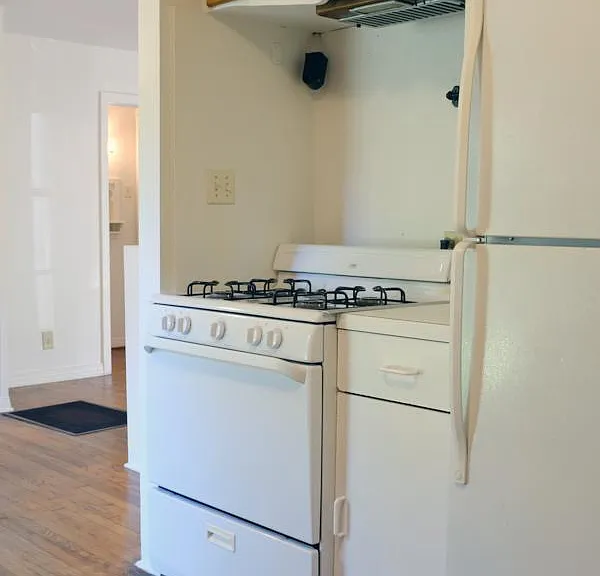 718 Cordell St — Photo 8