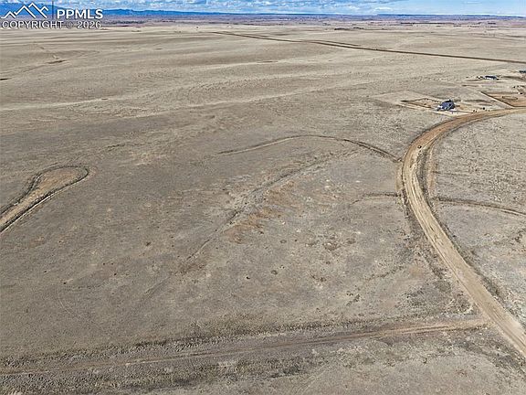 4th image of 46 N Dinner Bell Dr