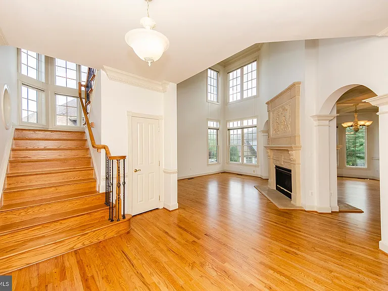 9005 Edgepark Rd — Photo 5