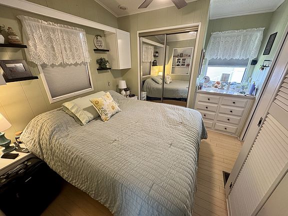 5th image of 186 Orange Grove Way