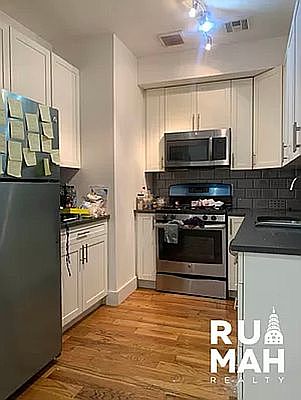 5th image of 194 Stuyvesant Ave #2R