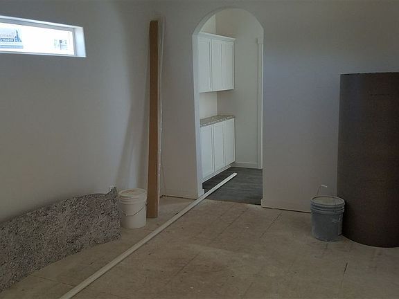 5th image of 20222 E 8th Ave
