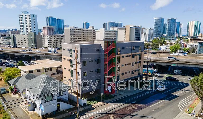 1407 Pensacola St #401B — Photo 1