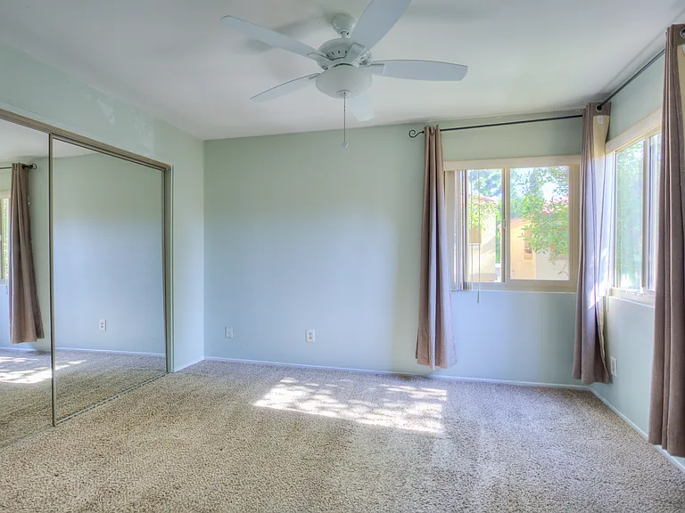 1116 W Blaine St #203 — Photo 18