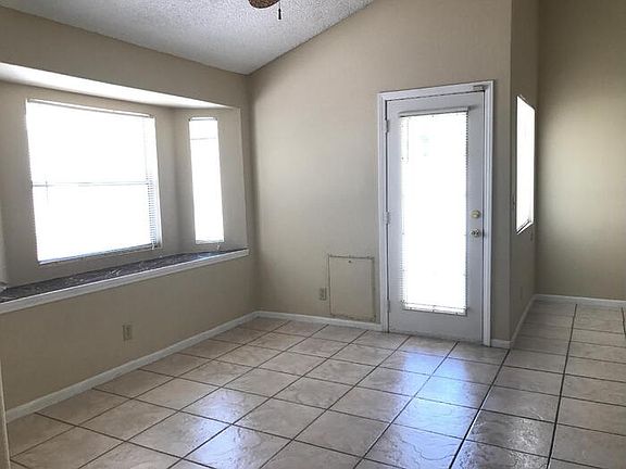 4th image of 3317 Sturbridge Cir