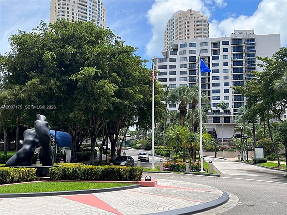 5th image of 540 Brickell Key Dr APT 1809