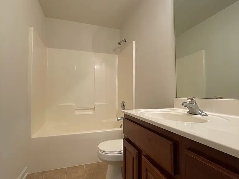 3005 Lanaken Ln — Photo 9