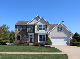9195 Victoria Ln, North Ridgeville, OH 44039