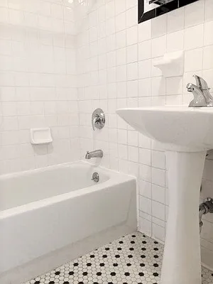 Rented by City Connections Realty | media 17