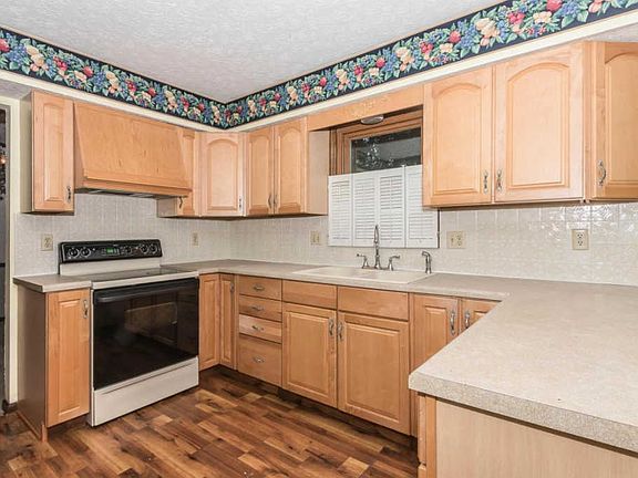 5th image of 713 Paddlewheel Dr