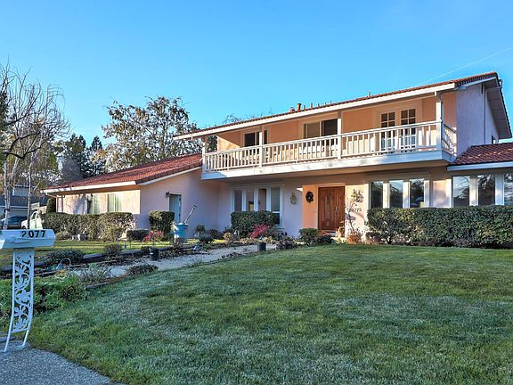 2nd image of 20775 Norada Ct