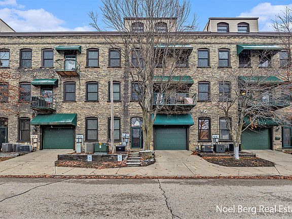 4th image of 125 N 1st St