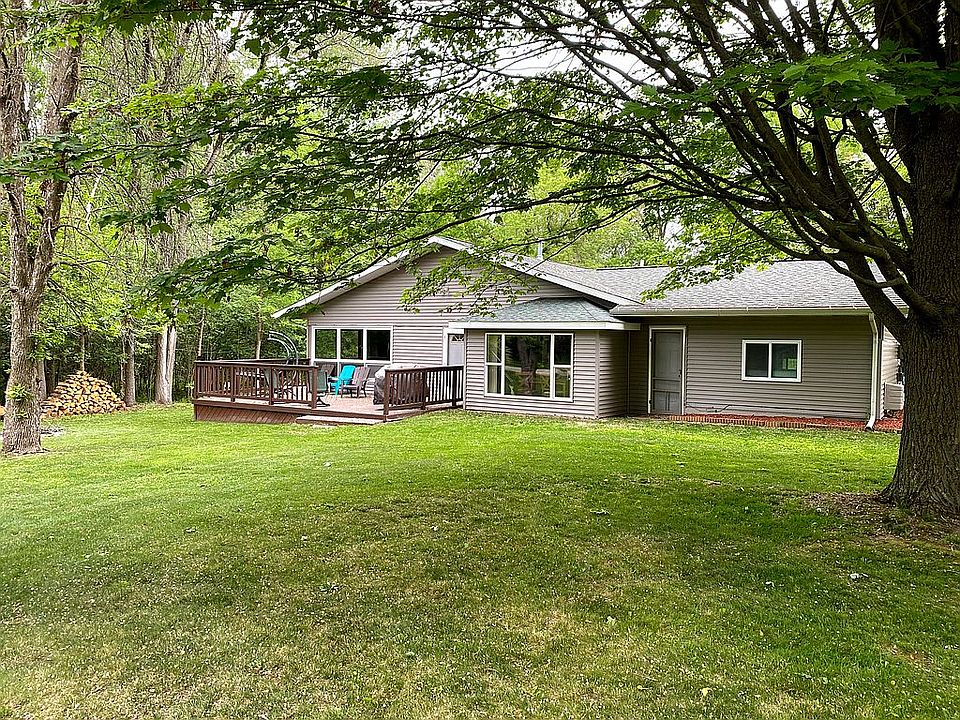 1st image of 185 Cheryl Dr