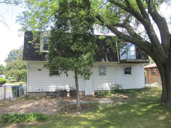 5th image of 411 Flanders Ln