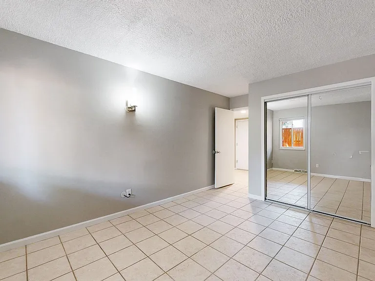 2946 S Moline Pl — Photo 15