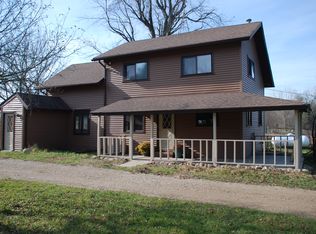 34949 36th Ave, Paw Paw, MI 49079