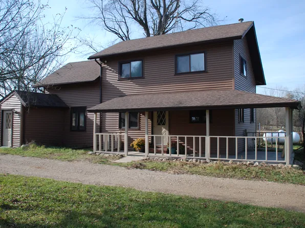 34949 36th Ave, Paw Paw, MI 49079