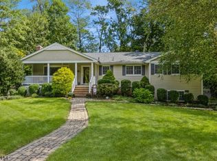 4 Johnston Dr, Morristown, NJ 07960