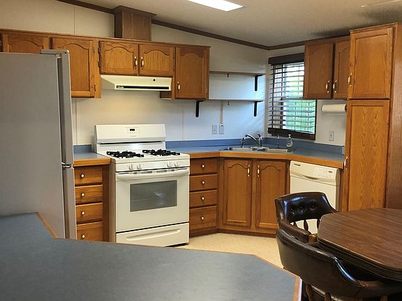 3rd image of 5451 Ebonywood Ln