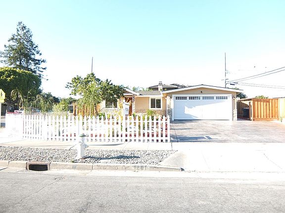 2nd image of 1201 Socorro Ave