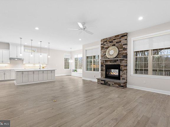 5th image of 13712 Long Ridge Dr