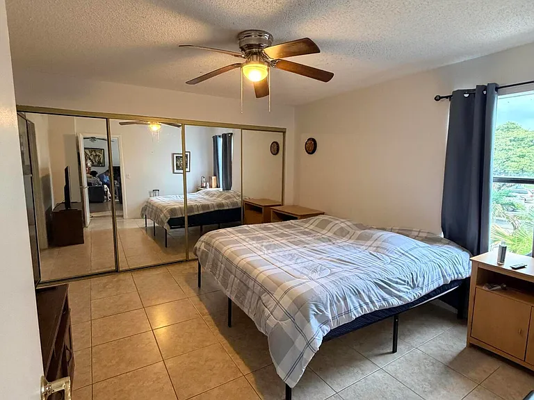 27 E Crossings Cir #H — Photo 11