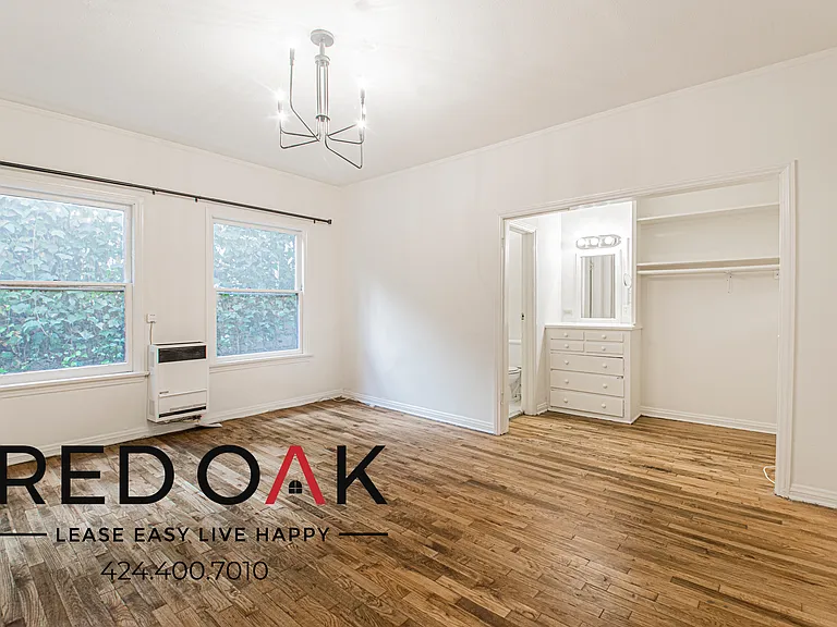 836 Sanborn Ave #105 — Photo 1