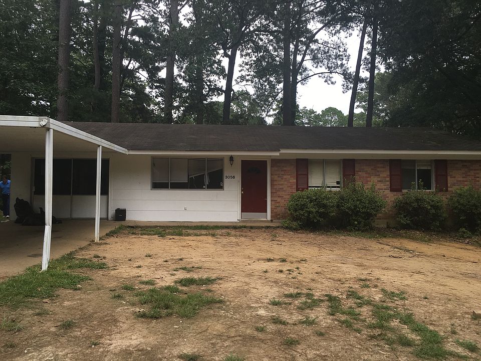 1st image of 3056 Charleston Dr