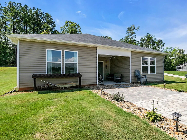 108 Vanilla Ln — Photo 4