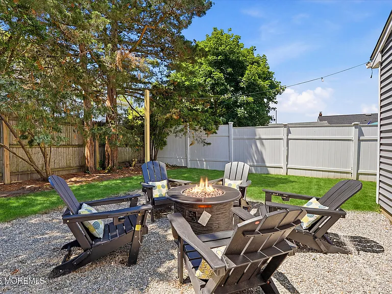 68 Berry Pl — Photo 14