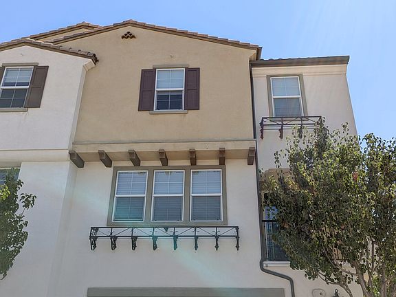 2nd image of 620 S Gladys Ave Unit A
