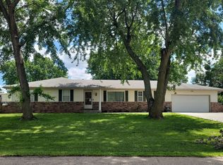 4025 SE 30th St, Topeka, KS 66605