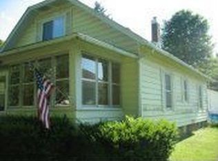 2307 Gnahn St, Burlington, IA