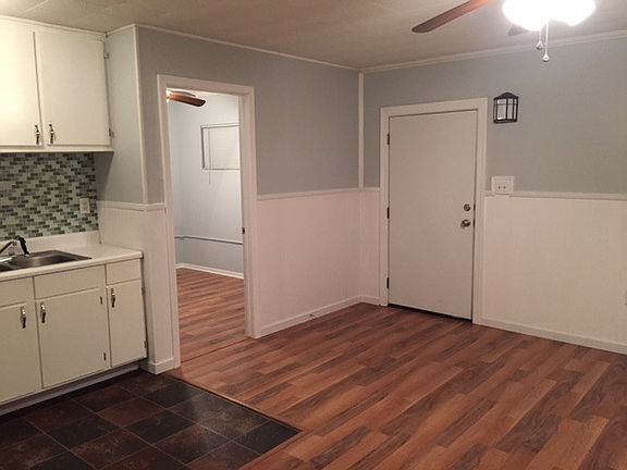 2nd image of 119 Katherine St NE APT B