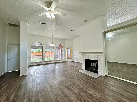 2nd image of 3614 Parkmead Dr