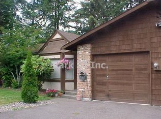8211 111th St E, Puyallup, WA 98373