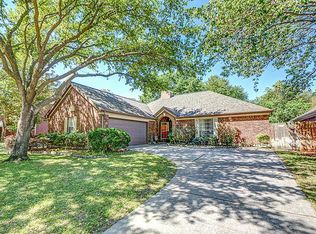 8107 Brighton Place Ct, Houston, TX 77095