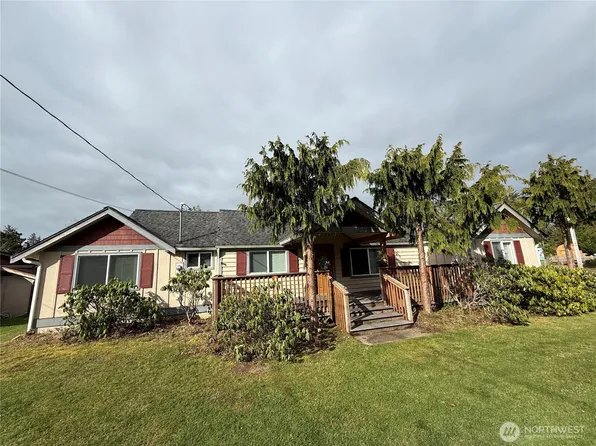 27111 N Place, Ocean Park, WA 98640