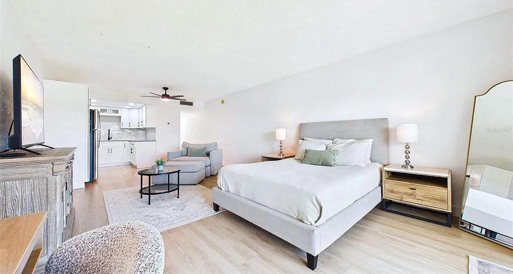 Studio, 1.0 bath, 545 sqft, $1,750 — Photo 3