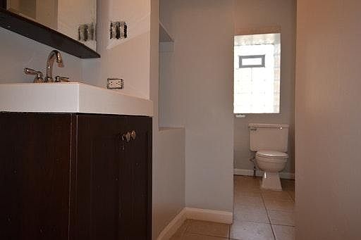 5th image of 4500 N Malden St APT 206