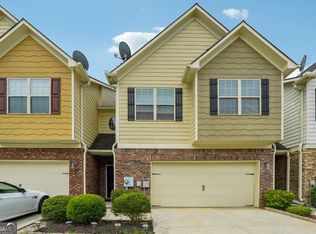16 Burns View Ct, Lawrenceville, GA 30044