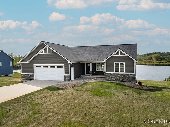 2nd image of 10667 Linden Dr NW