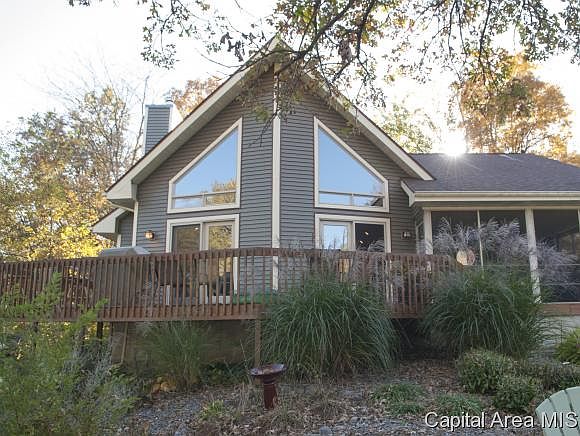 1st image of 450 Hickory Pl