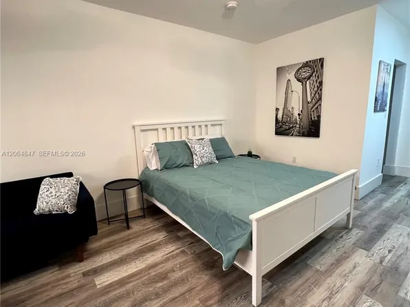 8132 Harding Ave APT 3, Miami Beach, FL 33141