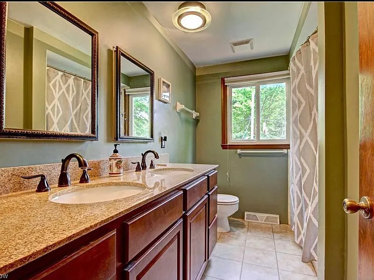 27012 Osborn Rd — Photo 16